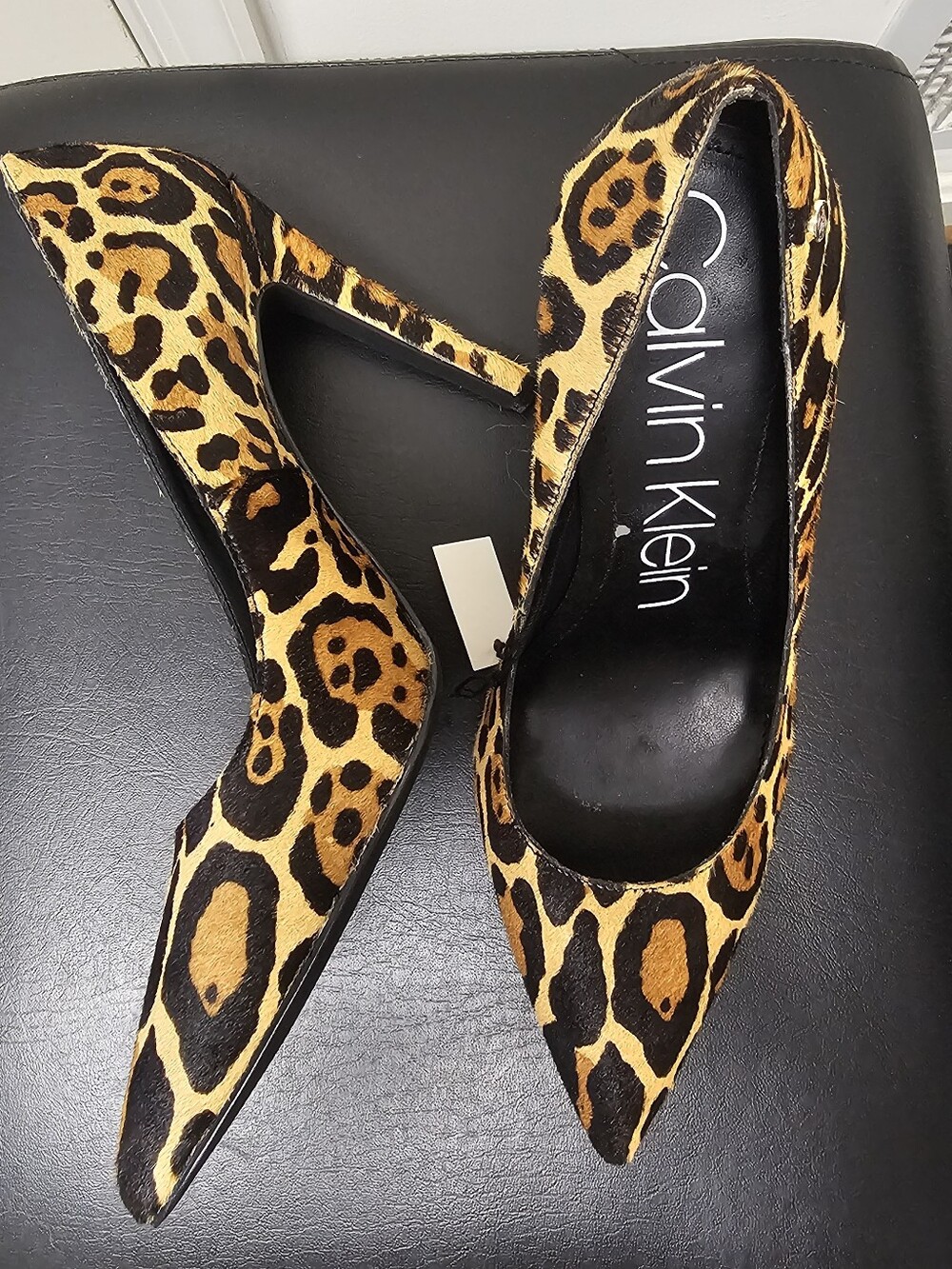 Calvin Klein Gayle Leopard Print Calf Hair Pointed Toe Pumps - Size 10 NEW